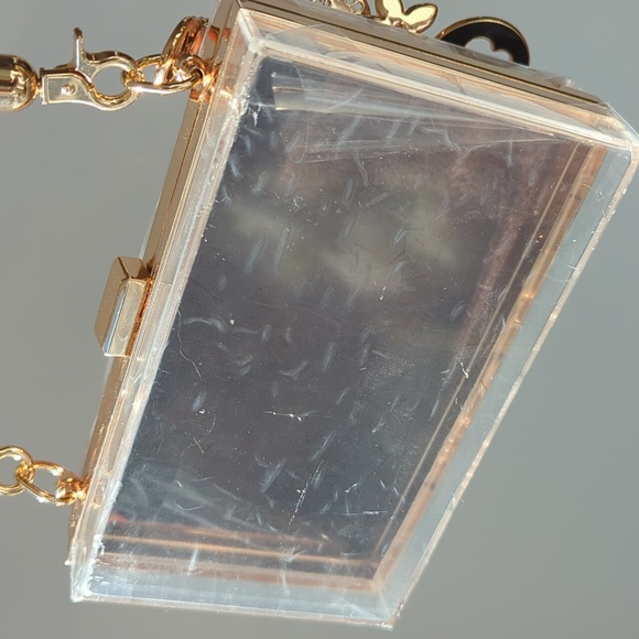 Upcycled Print Media Upcycled Clutch Bag - Picture 8 of 9